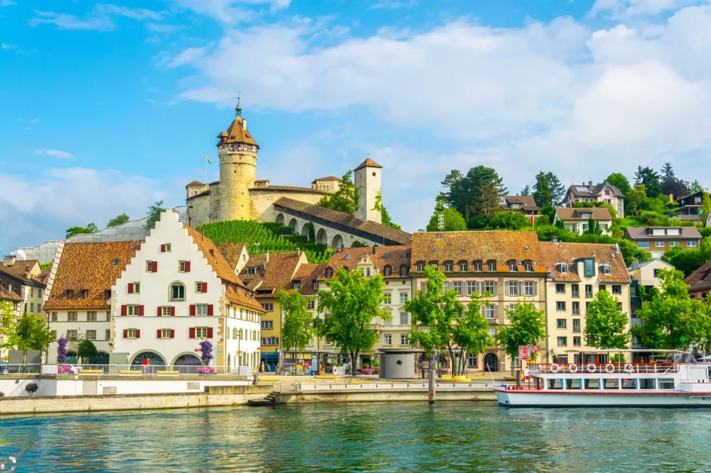 Places to Visit in Switzerland in 3 Days | 3 Days Tour of Switzerland | Switzerland Itinerary 3 Days | Switzerland 3 Days Tour | 3 Day Trip To Switzerland